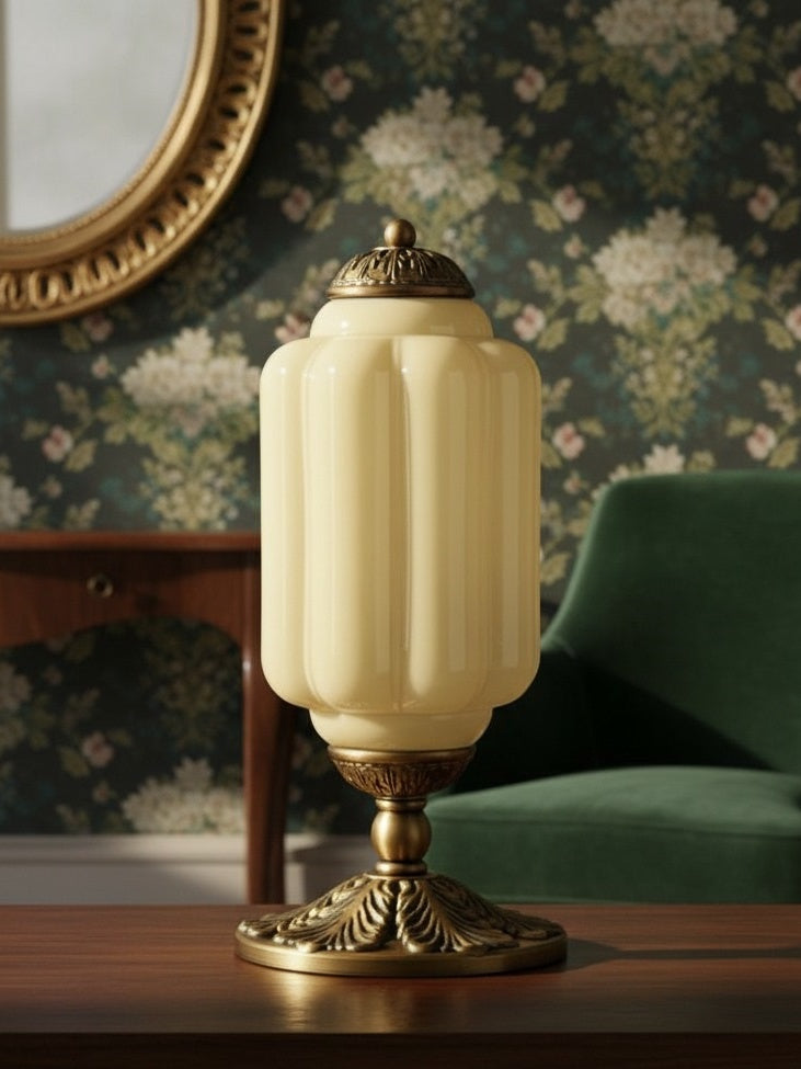 Vintage-Tischleuchte aus Glas mit Metallsockel