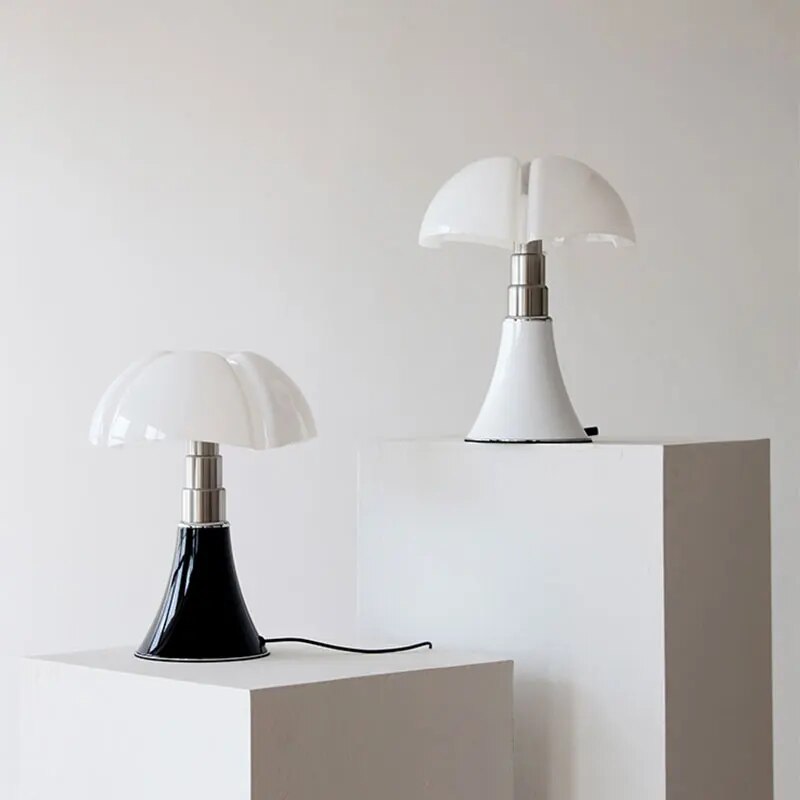 Design-Tischleuchte in Blumenform mit Dimmbarer LED-Beleuchtung